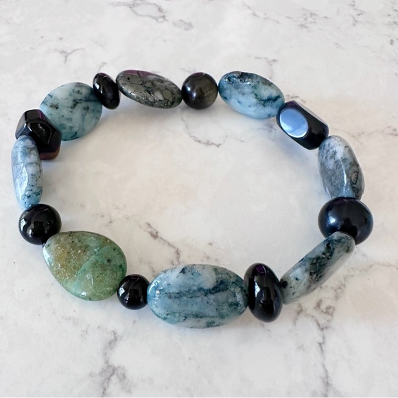NEW Tourmaline & Green Jasper Quartz Bracelet - Picture 2 of 3